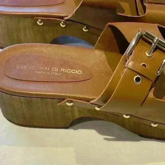 Leather Women's Platform Sandals - Picture 3 of 9